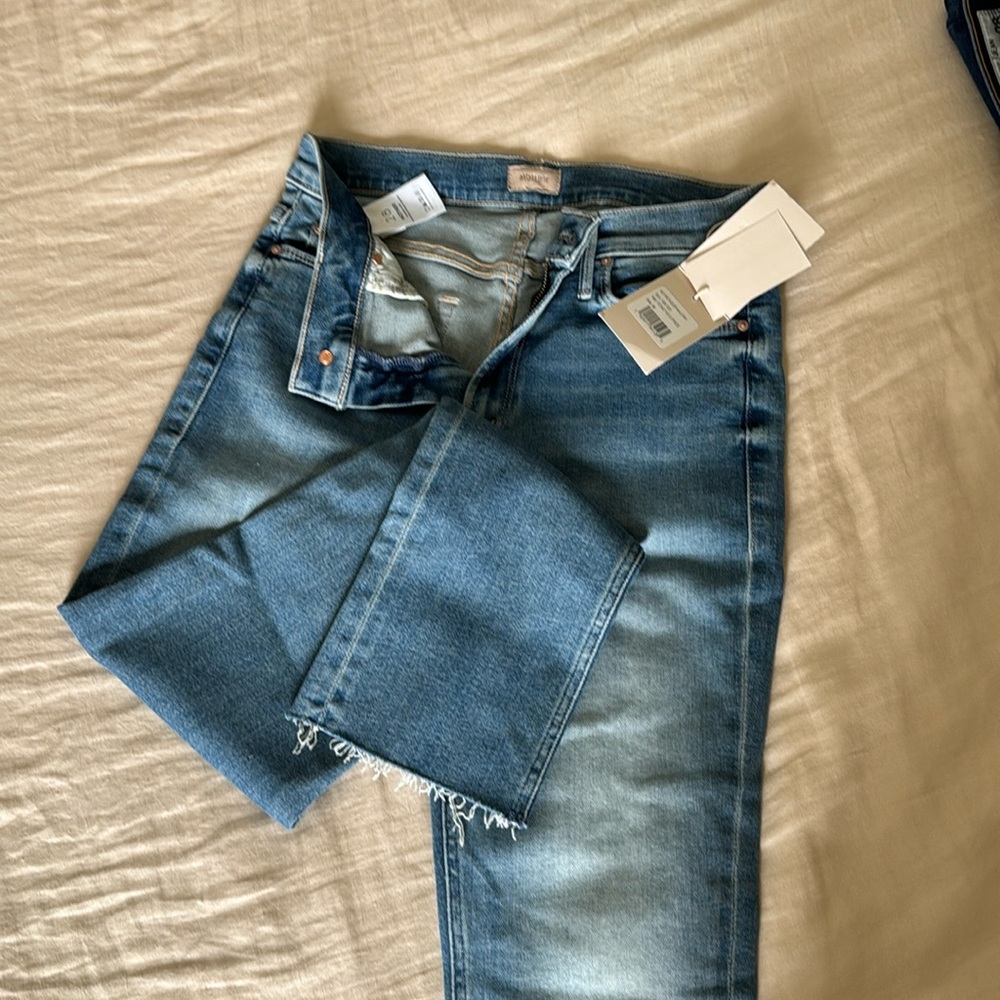 MOTHER Mid Rise Dazzler Ankle Fray Size 28